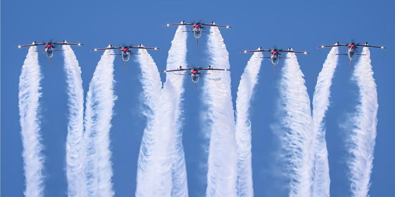 https://www.airshowtravel.co.nz/wp-content/uploads/WOS-2022-credit-Ryan-Imeson67_800_400.avif